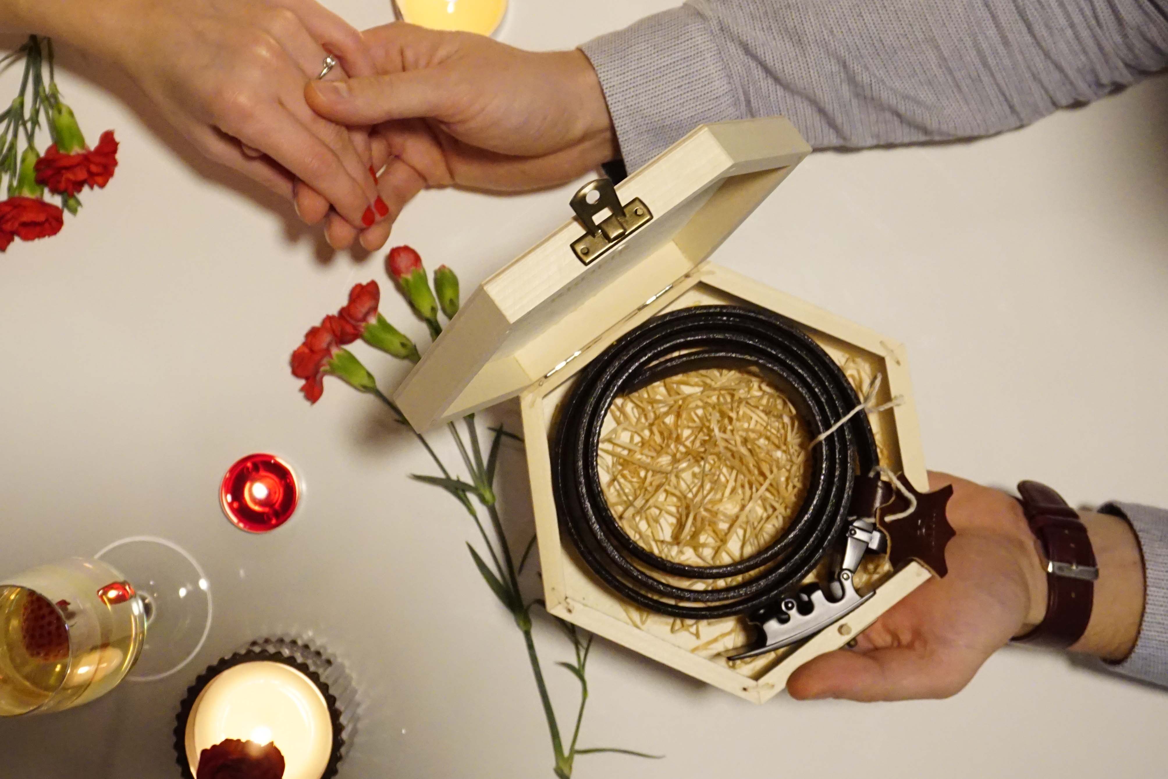 A gift for picky men REDFIR Handmade leather belts